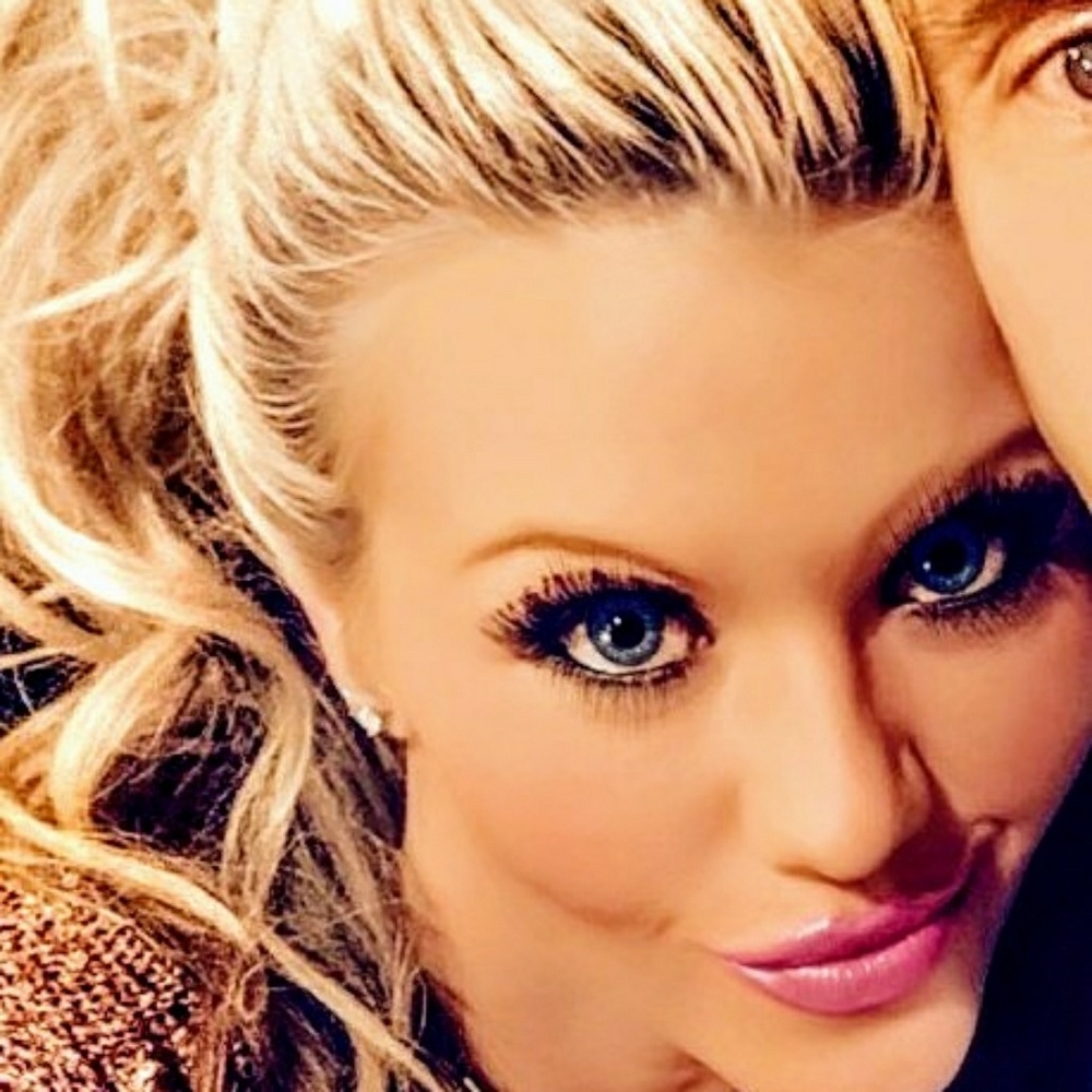 Meet your Posher, Courtney